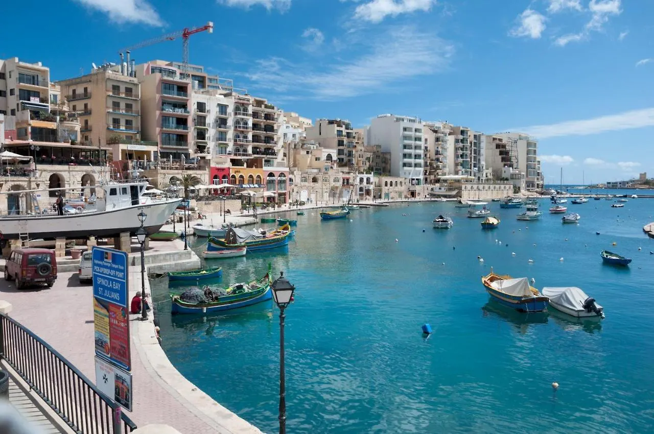 Apartment Ferienwohnung Contemporary 3Br Retreat In Prime Sliema Malta