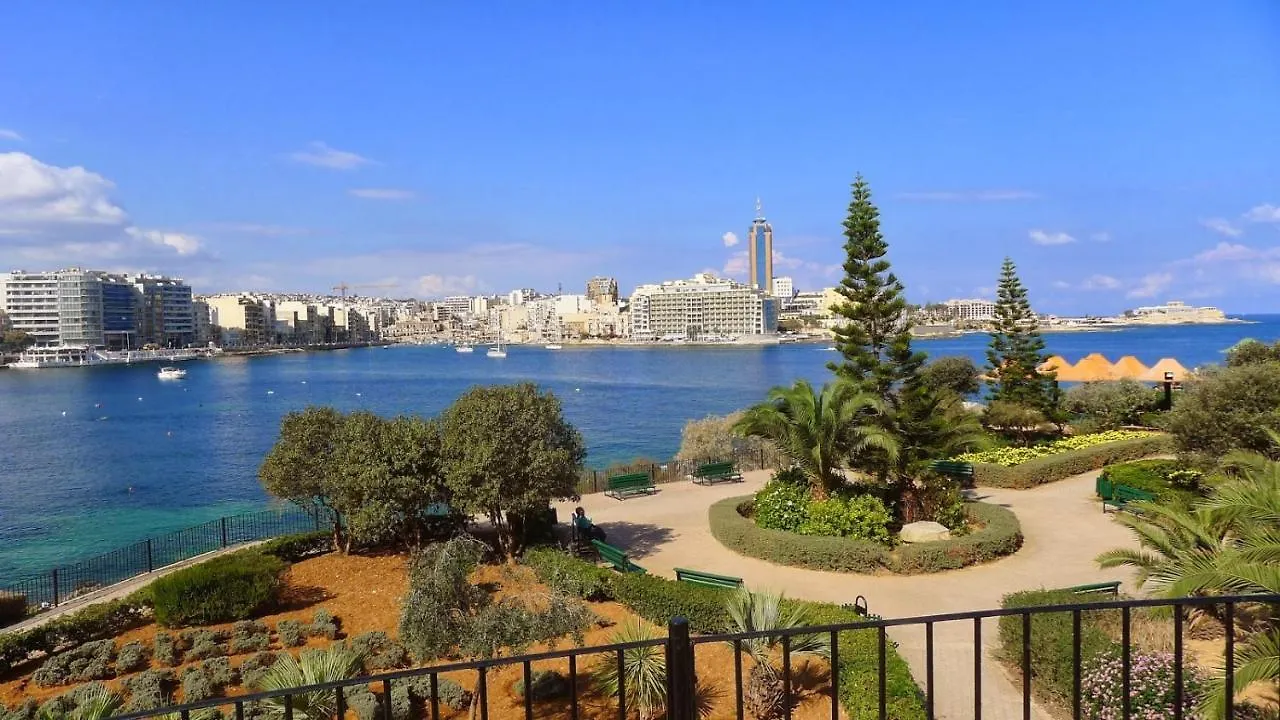 Ferienwohnung Contemporary 3Br Retreat In Prime Sliema Apartment