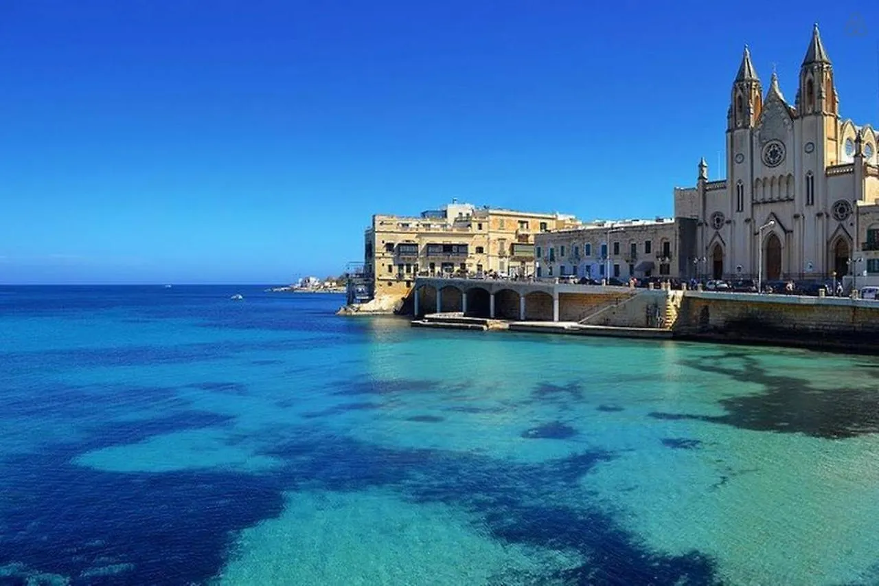 Ferienwohnung Contemporary 3Br Retreat In Prime Sliema Apartment