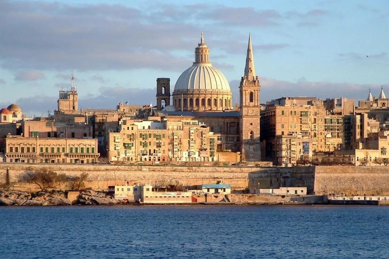 Contemporary 3Br Retreat In Prime Sliema Apartment