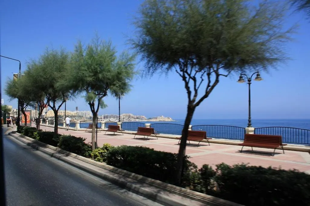 Contemporary 3Br Retreat In Prime Sliema Apartment Malta