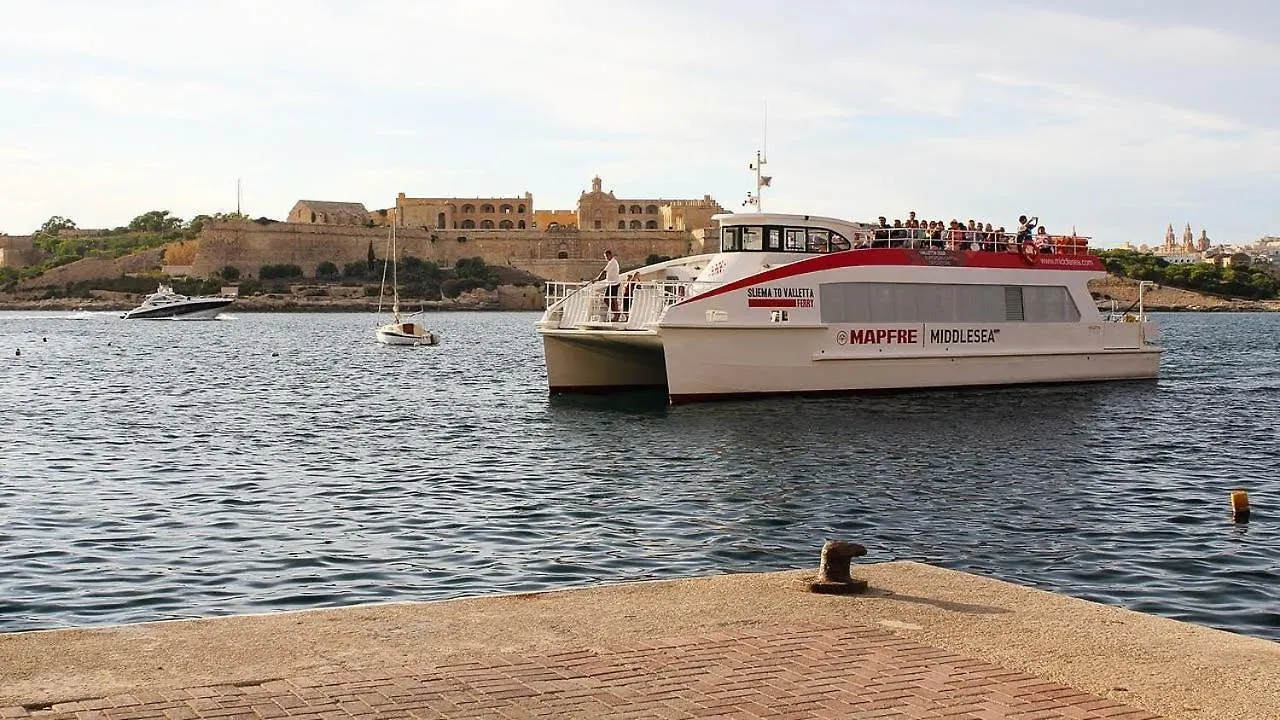 Contemporary 3Br Retreat In Prime Sliema Apartment