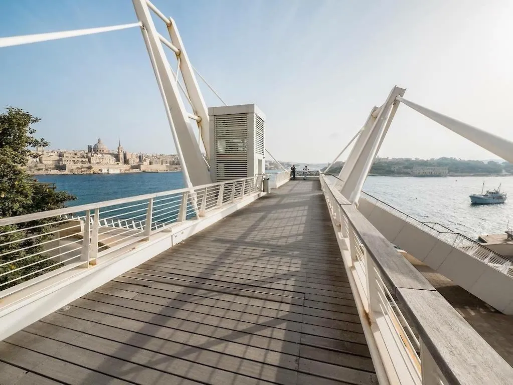 Contemporary 3Br Retreat In Prime Sliema Apartment 0*,  Malta