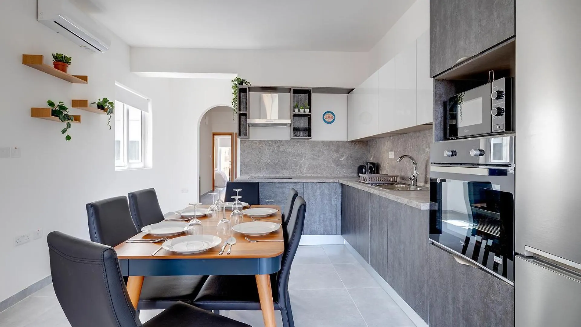 Contemporary 3Br Retreat In Prime Sliema Apartment