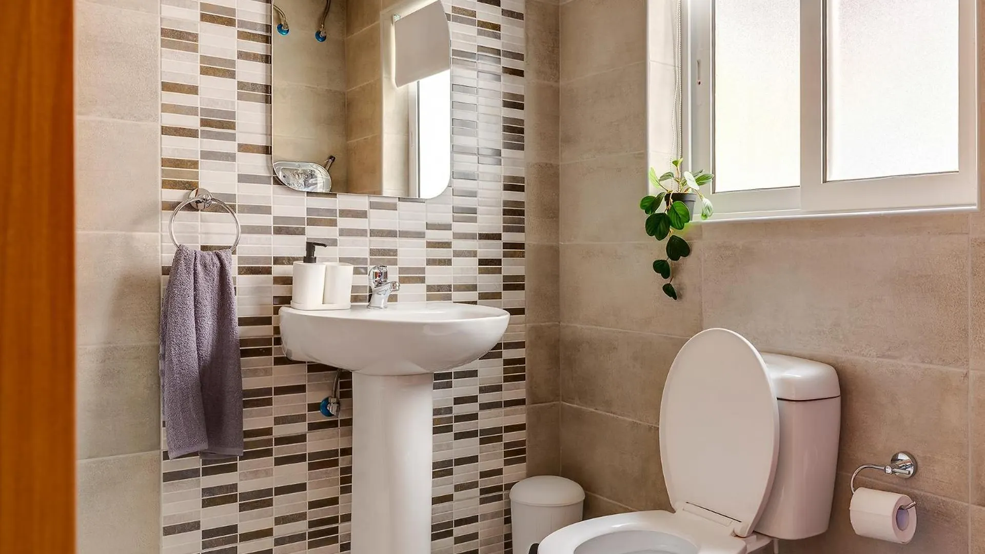Contemporary 3Br Retreat In Prime Sliema Apartment Malta