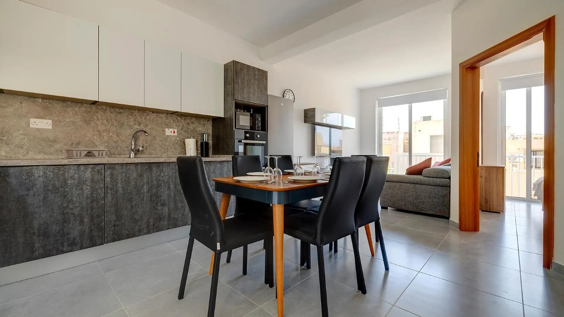 Contemporary 3Br Retreat In Prime Sliema Apartment