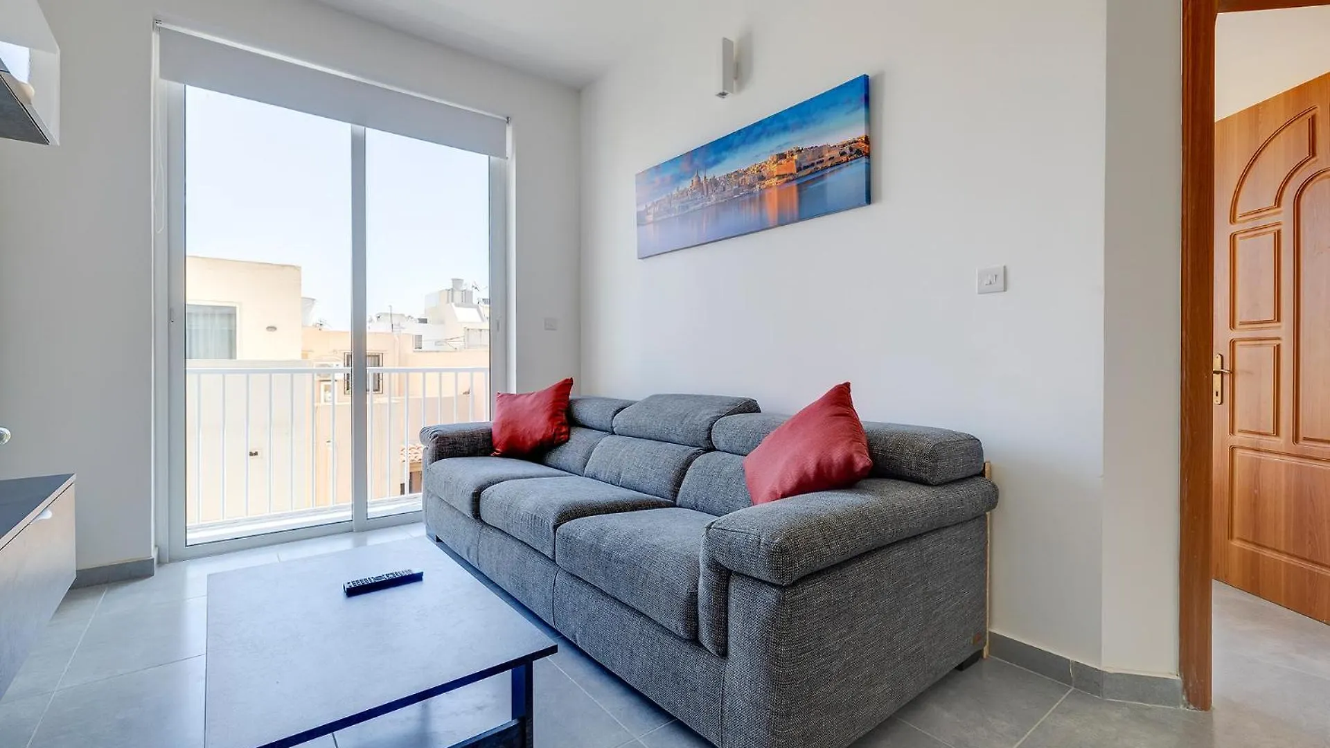 Contemporary 3Br Retreat In Prime Sliema Apartment