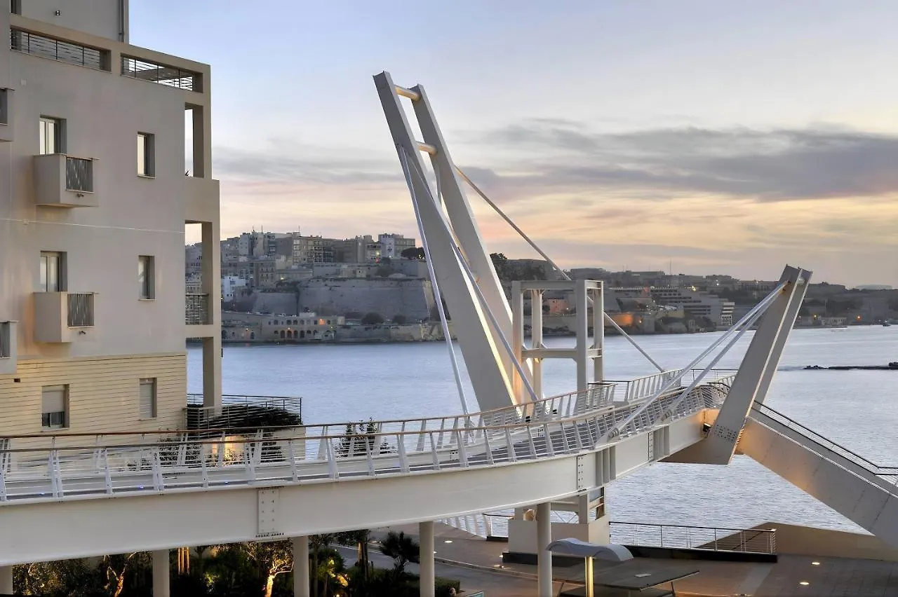 Contemporary 3Br Retreat In Prime Sliema Apartment